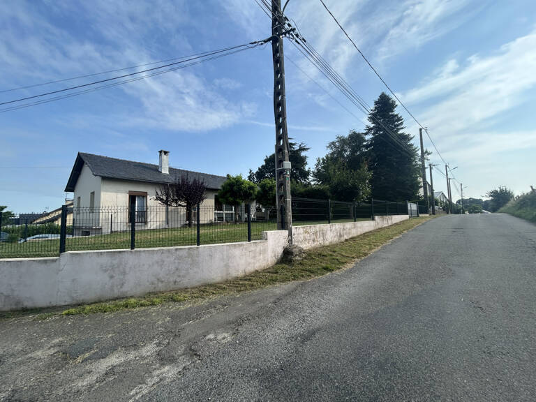 Rieupeyroux / Maison type 3 — photo 1