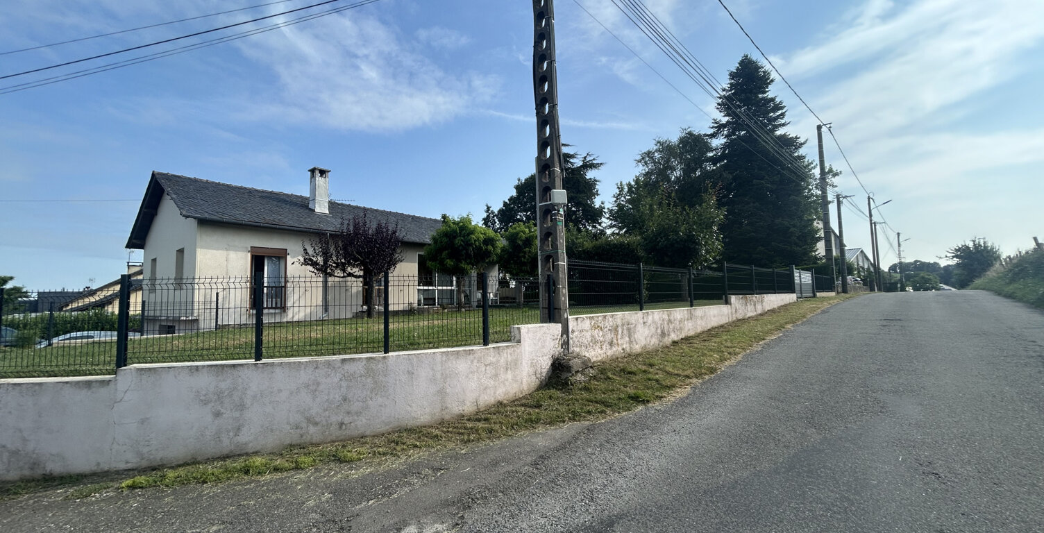 Rieupeyroux / Maison type 3 — photo 1