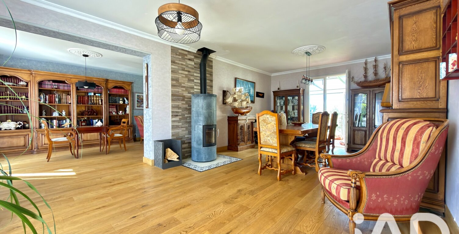 Vente Maison/villa 7 pièces — photo 1