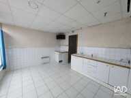 Location Local d'activités 126 m&sup2; — photo 2