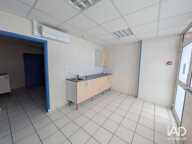 Location Local d'activités 126 m&sup2; — photo 3