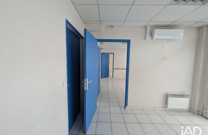 Location Local d'activités 126 m&sup2; — photo 5