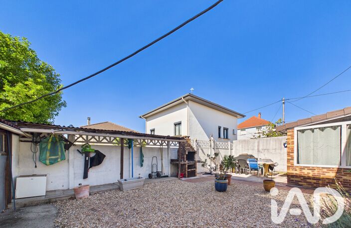 Vente Maison/villa 3 pièces — photo 2