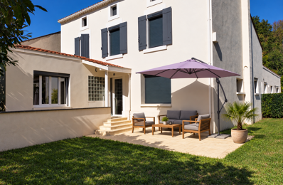 Maison familiale de 191 m2 avec ces deux studios indépendants et sa piscine hors sol — photo du bien
