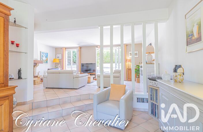 Vente Maison/villa 7 pièces — photo 2