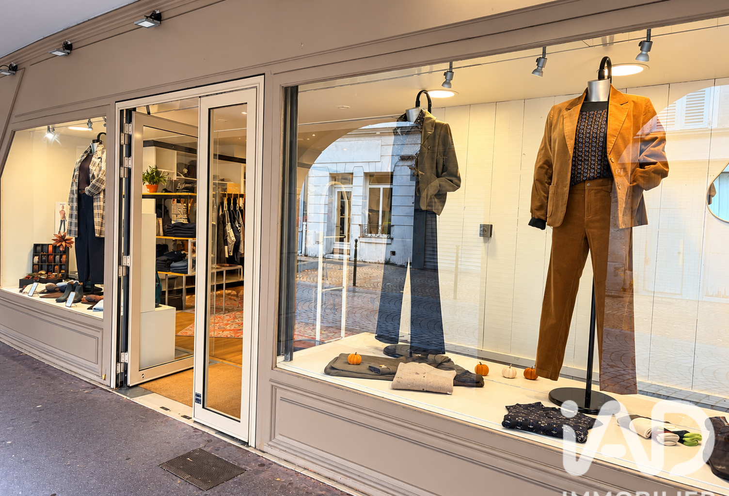 Vente Local commercial 62 m&sup2; — photo 1