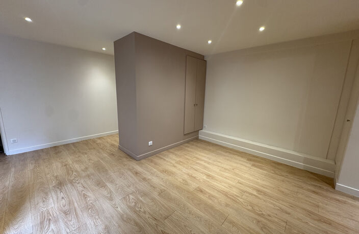 AGEN - MAGNIFIQUE APPARTEMENT AVEC TERRASSE ET PARKING — photo 3