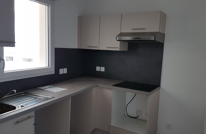 TOULON EST - LOGEMENT RÉCENT — photo 2