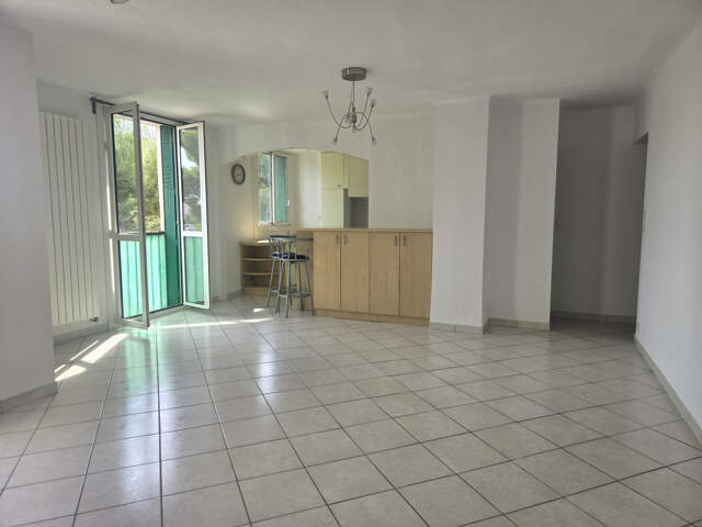 Appartement 3/4 pièces - 65,37 m2 - Marseille 12ème - 180.000 € — photo du bien