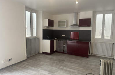 Miramont Appartement de type 3 avec possibilité de logement ou commerce en rez-de-chaussée — photo du bien