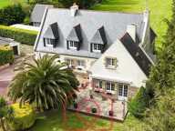 Concarneau  Demeure de style breton de 260 m² utiles sur un terrain clos de 6500m2 — photo 2