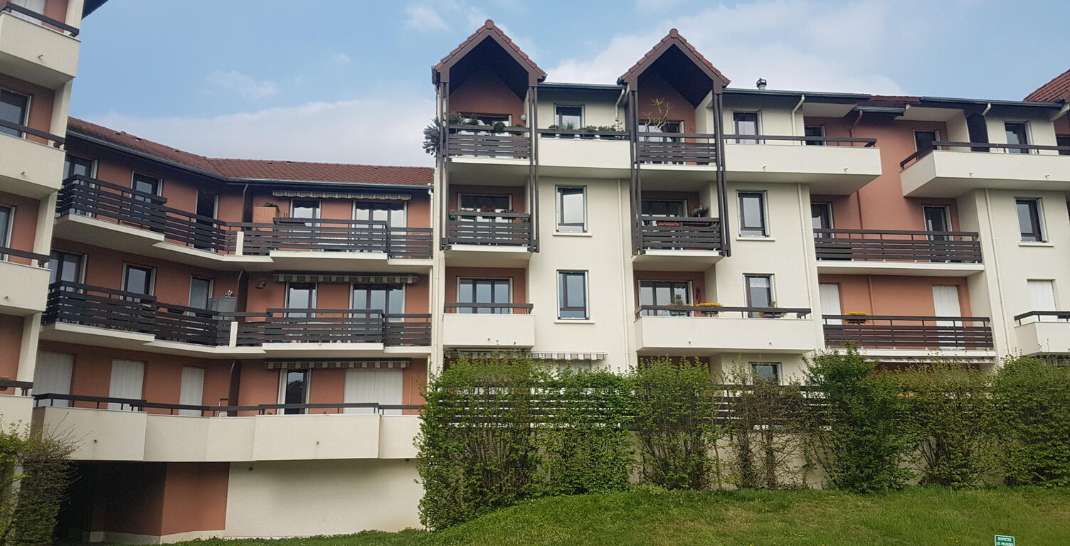 Location appartement 3 pièces 72 m² à Sassenage (38360) — photo 1