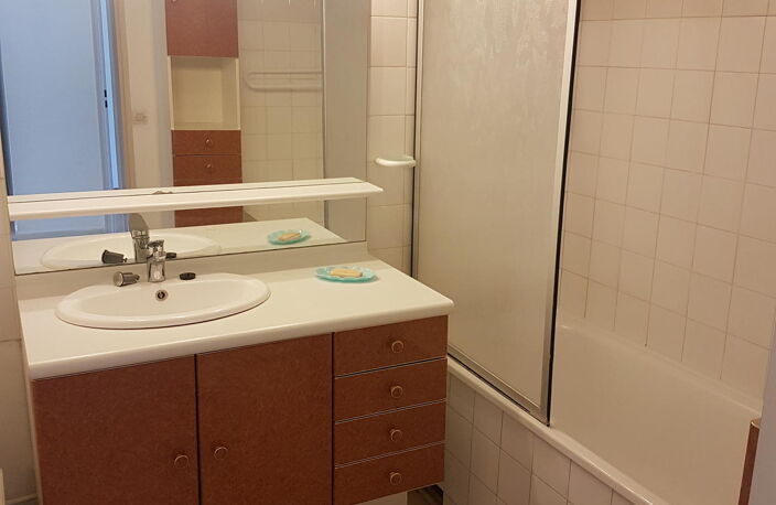 Location appartement 3 pièces 72 m² à Sassenage (38360) — photo 4