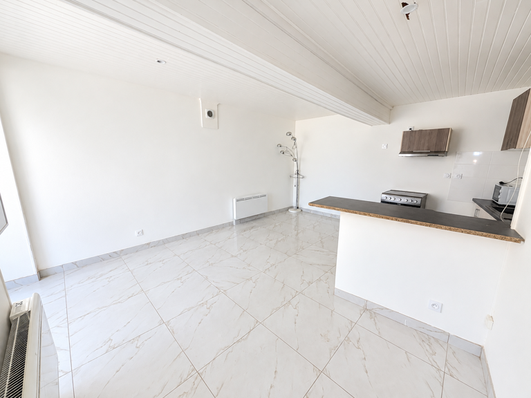 MAISON DE VILLE DE 51,86 m2- VAULX-MILIEU — photo 1