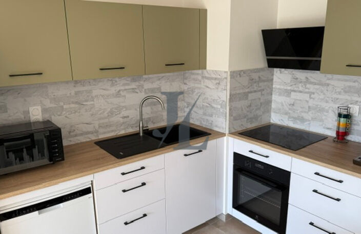 APPARTEMENT RÉCENT EN DUPLEX AVEC JARDIN — photo 2