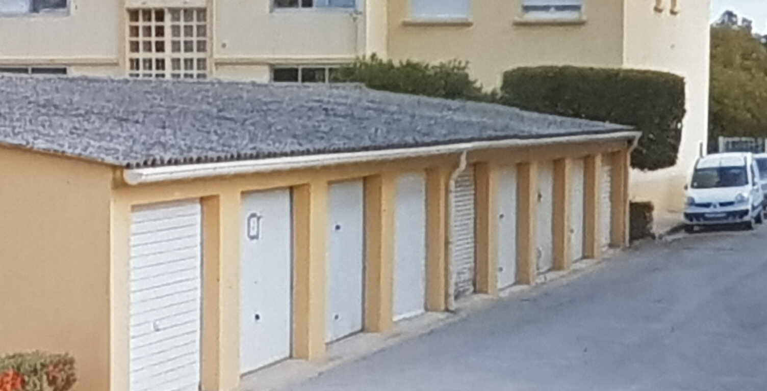 GARAGE LES SABLETTES — photo 1