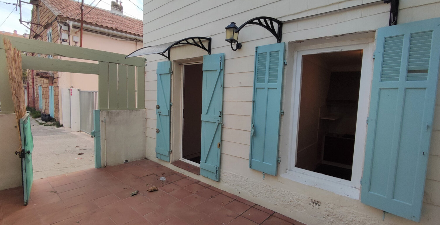 TOULON OUEST : T2 AVEC BELLE COURS PRIVATIVE — photo 1