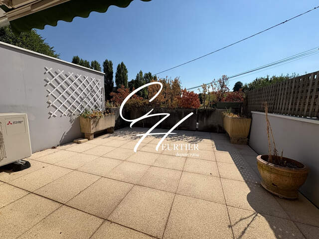 VOIRON - APPARTEMENT T4 - DUPLEX — photo du bien
