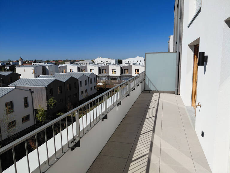 APPARTEMENT T5 NEUF AVEC 4 CHAMBRES, TERRASSE ET 2 GARAGES - — photo 1