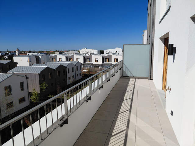 APPARTEMENT T5 NEUF AVEC 4 CHAMBRES, TERRASSE ET 2 GARAGES - — photo du bien