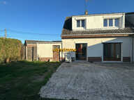 maison de trois chambres avec garage terrasse et jardin — photo 2
