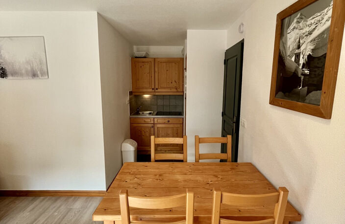 APPARTEMENT PROCHE REMONTEES MECANIQUES — photo 2
