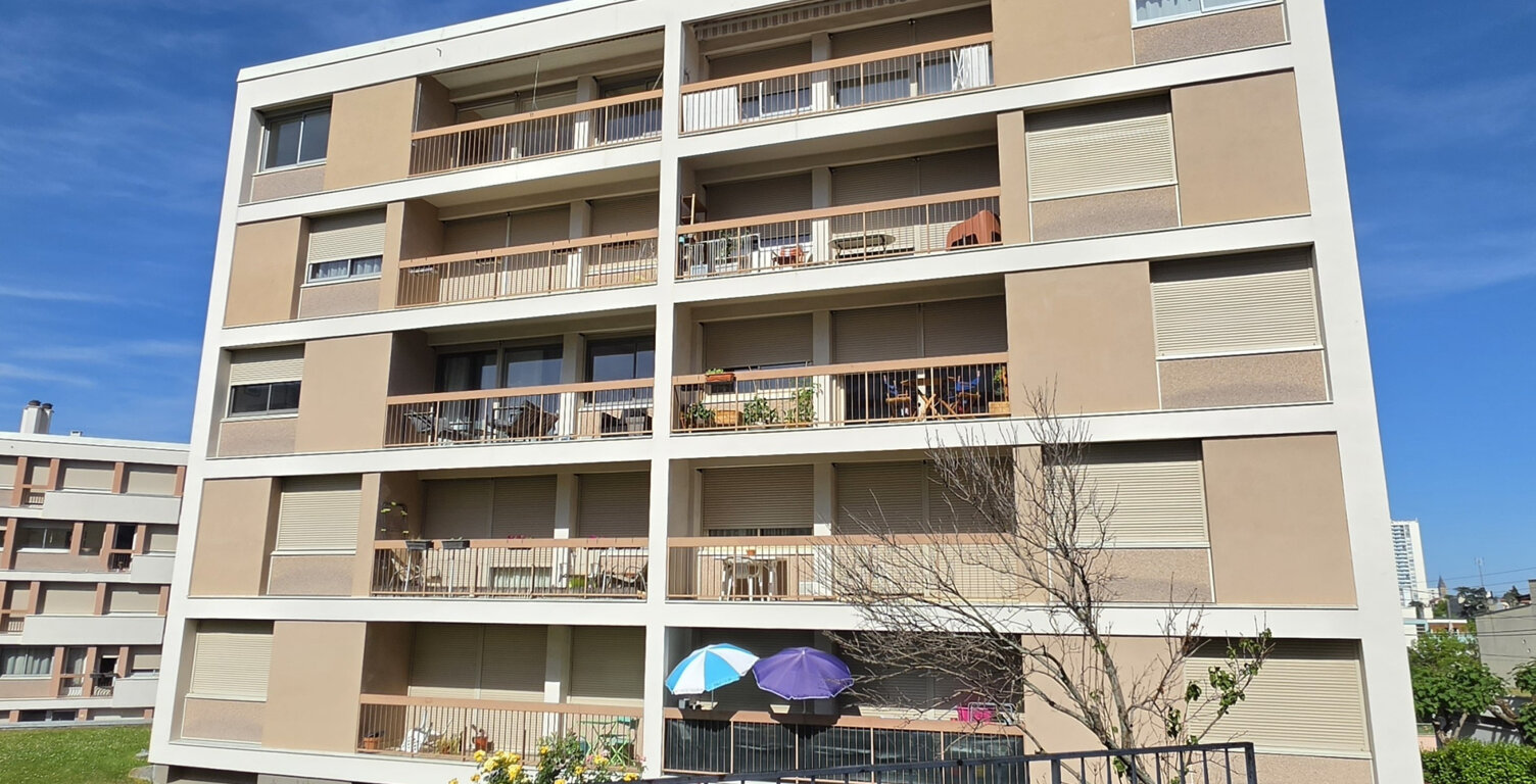 Appartement T4 avec garage, proche du centre-ville — photo 1