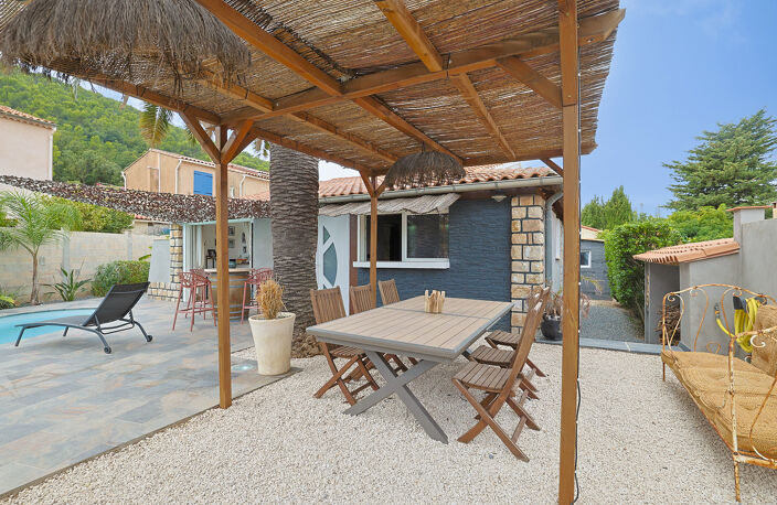 Une villa de plain-pied T5 avec piscine et garage ! — photo 3
