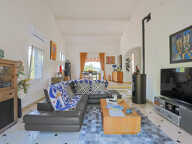 CUERS (VALCROS) - MAISON INDIVIDUELLE 294 M2 - GARAGE - PISCINE - POOL HOUSE - T2 INDEPENDANT - TERRAIN 2006 M — photo 4
