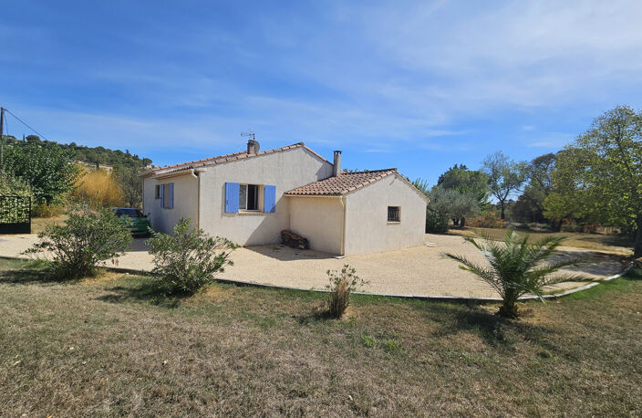 Vézénobres : Villa 3 chambres avec piscine et vue dégagée sur le village — photo 2
