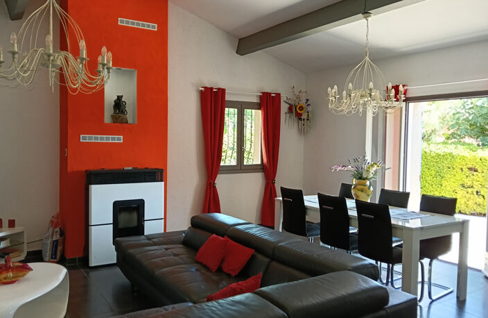 Villa dans un village avec commerces à proximité d'Uzès ! — photo 4
