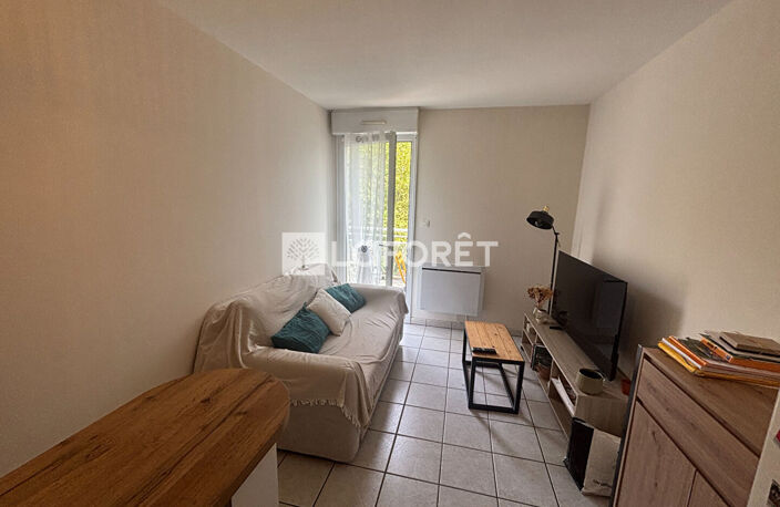 Appartement T1 bis, 32 m² avec cave, place de parking et terrasse — photo 2