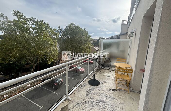 Appartement T1 bis, 32 m² avec cave, place de parking et terrasse — photo 4