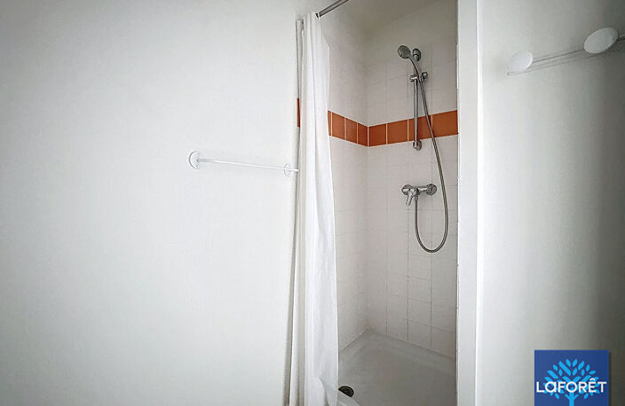 Studio en résidence étudiante, Valenciennes — photo 3