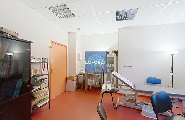 VALENCIENNES Local Professionnel de 193 m2 composé de 8 pièces — photo 4