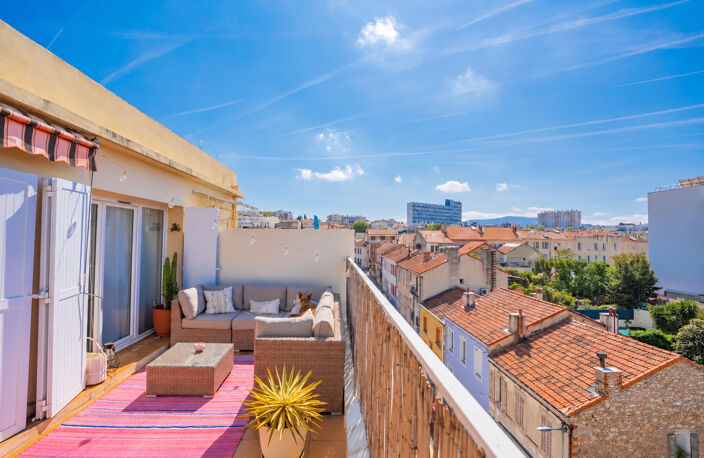T3 dernier étage avec terrasse et parking — photo 4