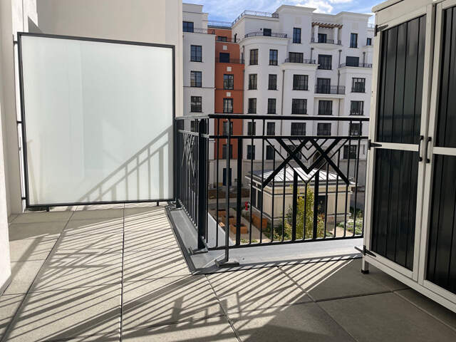 2  pièces avec terrasse dans le nouveau quartier du Grand Canal, avec parking en sous-sol. — photo du bien