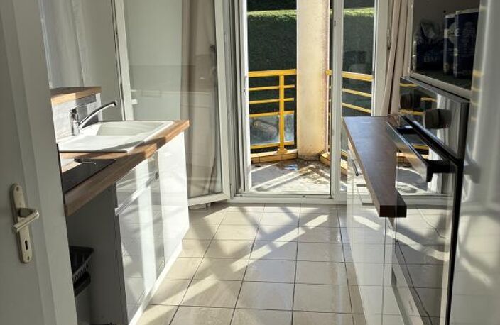 LOCATION T2 MEUBLE ONET LE CHATEAU SANS FRAIS D'AGENCE — photo 2