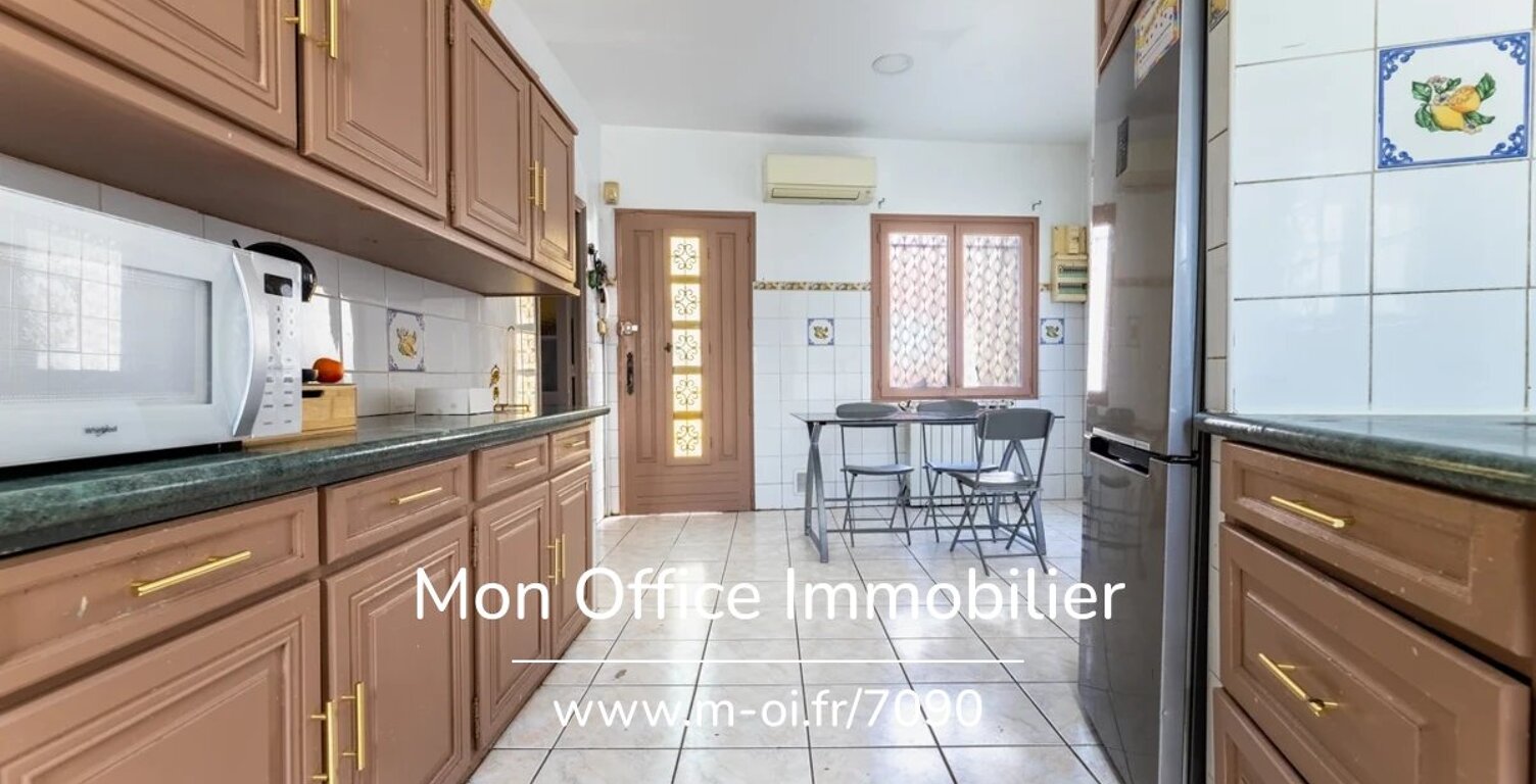 Référence : 7090-AMB - Immeuble 5 pièces avec local commercial et chambre froide — photo 1