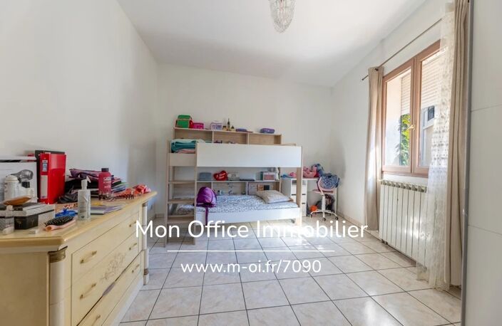 Référence : 7090-AMB - Immeuble 5 pièces avec local commercial et chambre froide — photo 4
