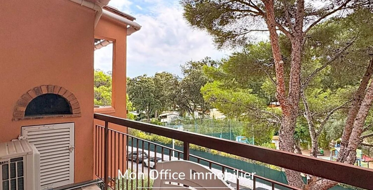 Référence : 7349-LES - APPARTEMENT T3 CLÉ EN MAIN EN CENTRE VILLE DE CAVALAIRE SUR MER — photo 1