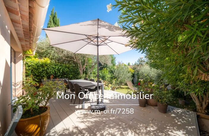Référence : 7258-NGU - Maison 4 pièces - jardin - Commerces & Ecoles à pied - Calme — photo 3