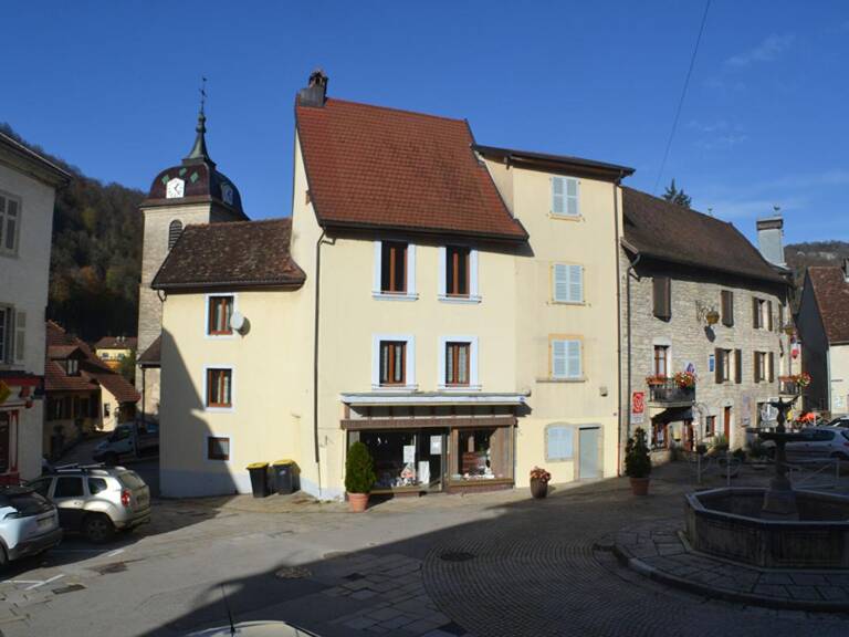 Maison de ville Saint Hippolyte 8 pièces 106 m2 + Local commercial 40m2 — photo 1