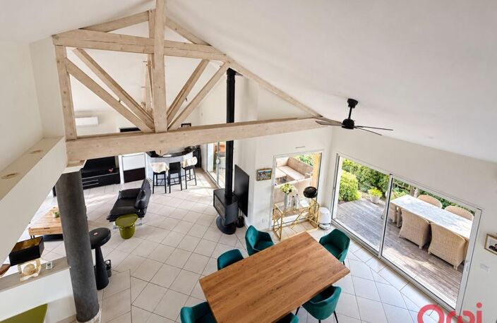 Mas provençal esprit californien – 215 m² – 4 chambres – Piscine 12 x 6 – Maisonnette F2 de 50 m² – Grange de 80 m² — photo 5