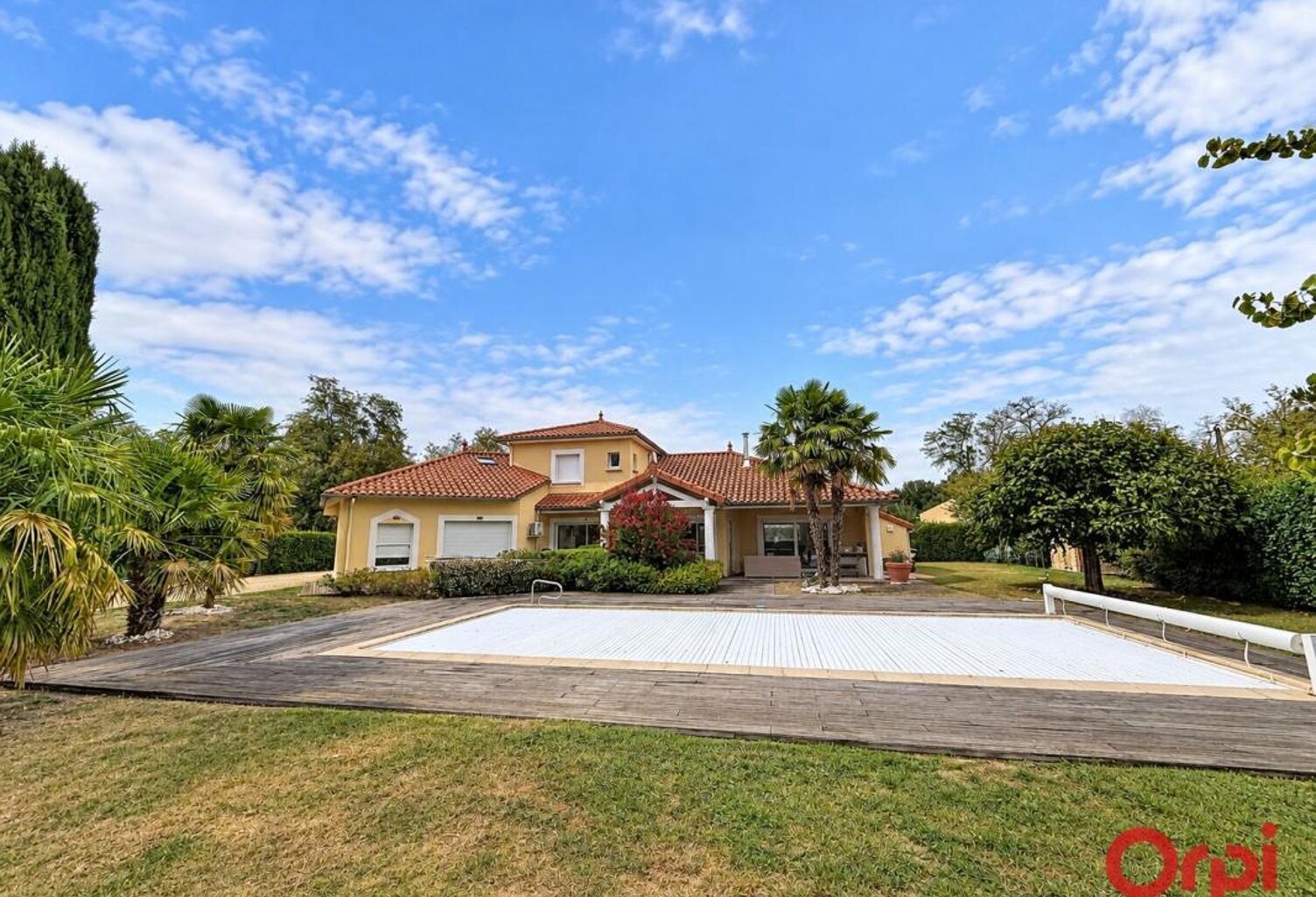 Mas provençal esprit californien – 215 m² – 4 chambres – Piscine 12 x 6 – Maisonnette F2 de 50 m² – Grange de 80 m² — photo 1