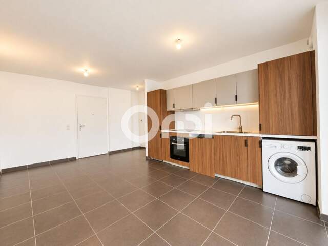 PROCHE COMMERCES & TRANSPORTS - 2 CHAMBRES - GARAGE — photo du bien