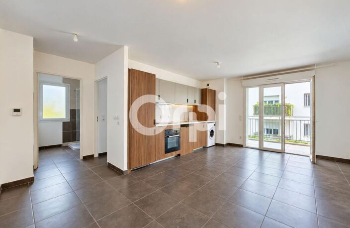 PROCHE COMMERCES & TRANSPORTS - 2 CHAMBRES - GARAGE — photo 2