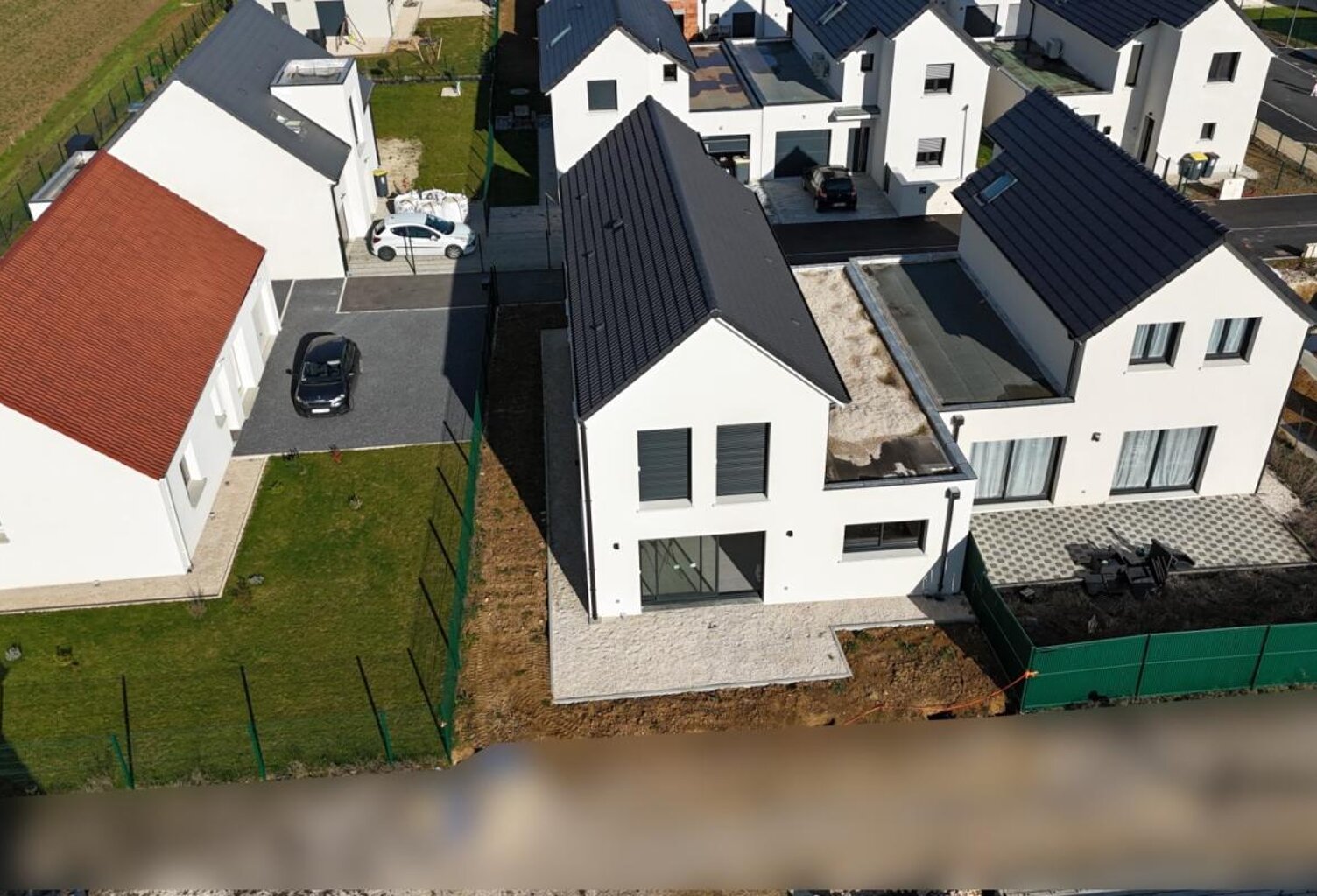 possibilité PMR - Coup de cœur à Aiserey : Villa neuve PMR, T6 RE2020 de 136m2 au calme — photo 1