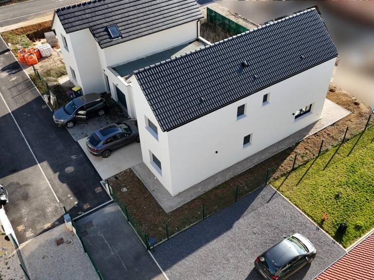 possibilité PMR - Coup de cœur à Aiserey : Villa neuve PMR, T6 RE2020 de 136m2 au calme — photo 1