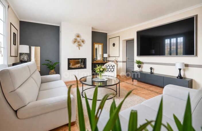 Maison en pierre de Loire à Saumur avec piscine, dépendances et terrain de 8 147m2 — photo 3